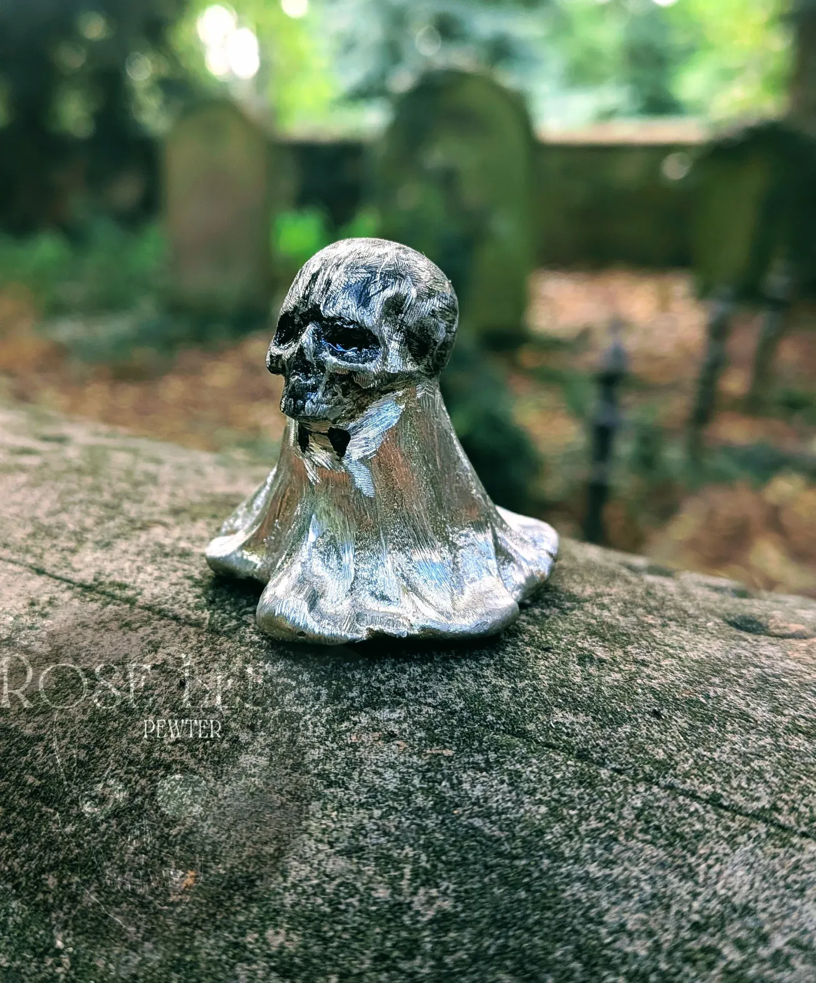 skull ghost ornament - the bones collection